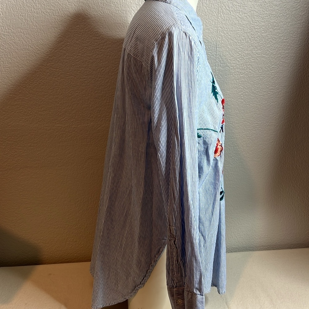 New York & Company Blue Striped Button-Down Shirt with Floral Embroidery - Picture 4 of 6